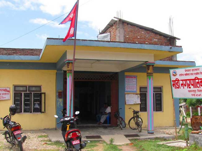 चितवनको माडी नगरपालिकामा सत्ता गठबन्धनभन्दा एमालेको फराकिलो अग्रता